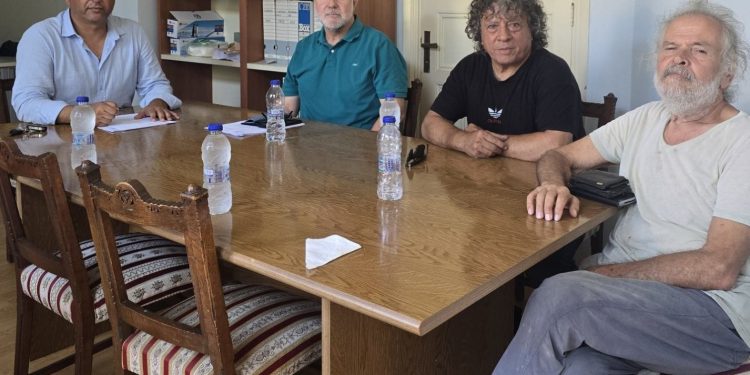 Συνάντηση του Αντιδημάρχου Επιχειρηματικότητας και Δημοτικής Ενότητας Πεταλούδων Νικόλαου Τσούλλου με το Σωματείο Επαγγελματιών Καλλιτεχνών Ζωγράφων και Προσωπογράφων «Απελλής»