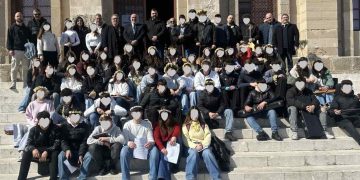 Το Μουσικό Σχολείο Ρόδου έψαλε τα κάλαντα του Μάρτη