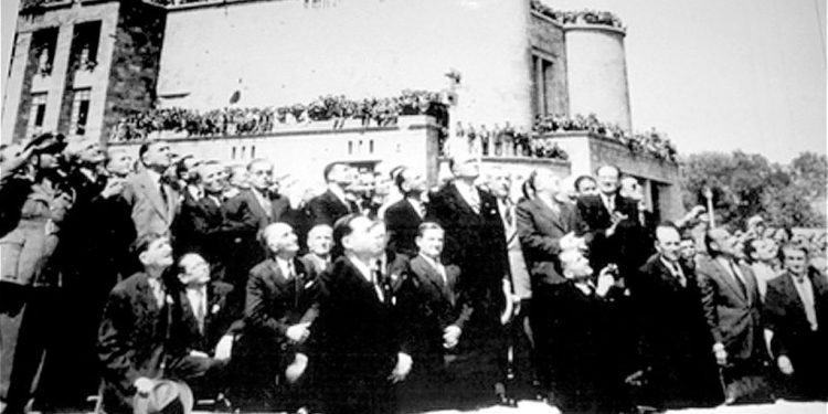 Εορτασμός Έπαρσης της Ελληνικής Σημαίας στη Ρόδο – 31 Μαρτίου 1947