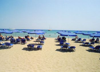 Πρόσκληση εκδήλωσης ενδιαφέροντος για την παραχώρηση του δικαιώματος απλής χρήσης αιγιαλού και κοινόχρηστης παραλίας με ηλεκτρονική δημοπρασία