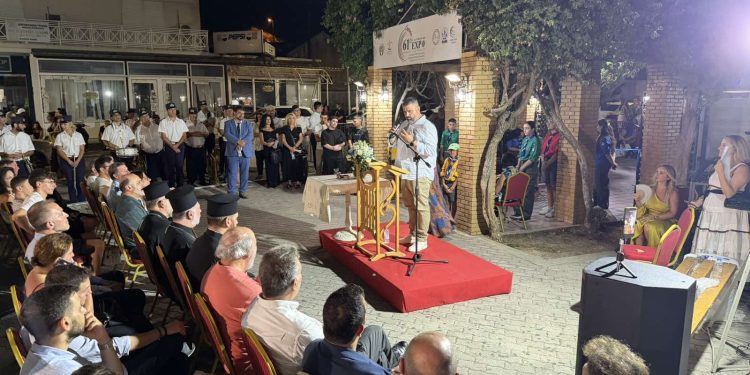 Με επιτυχία πραγματοποιήθηκαν τα εγκαίνια της 61ης Πανελλήνιας Έκθεσης Χειροτεχνίας και Αγροτικής Οικονομίας Κρεμαστής